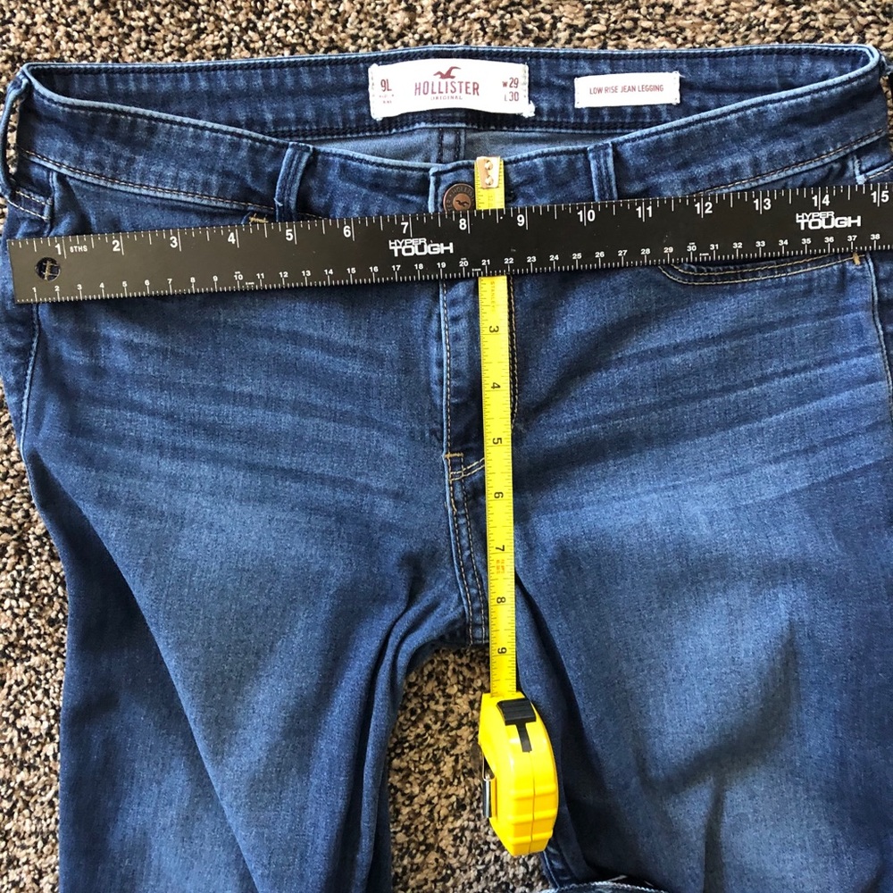 Hollister Size 9 long  low rise legging